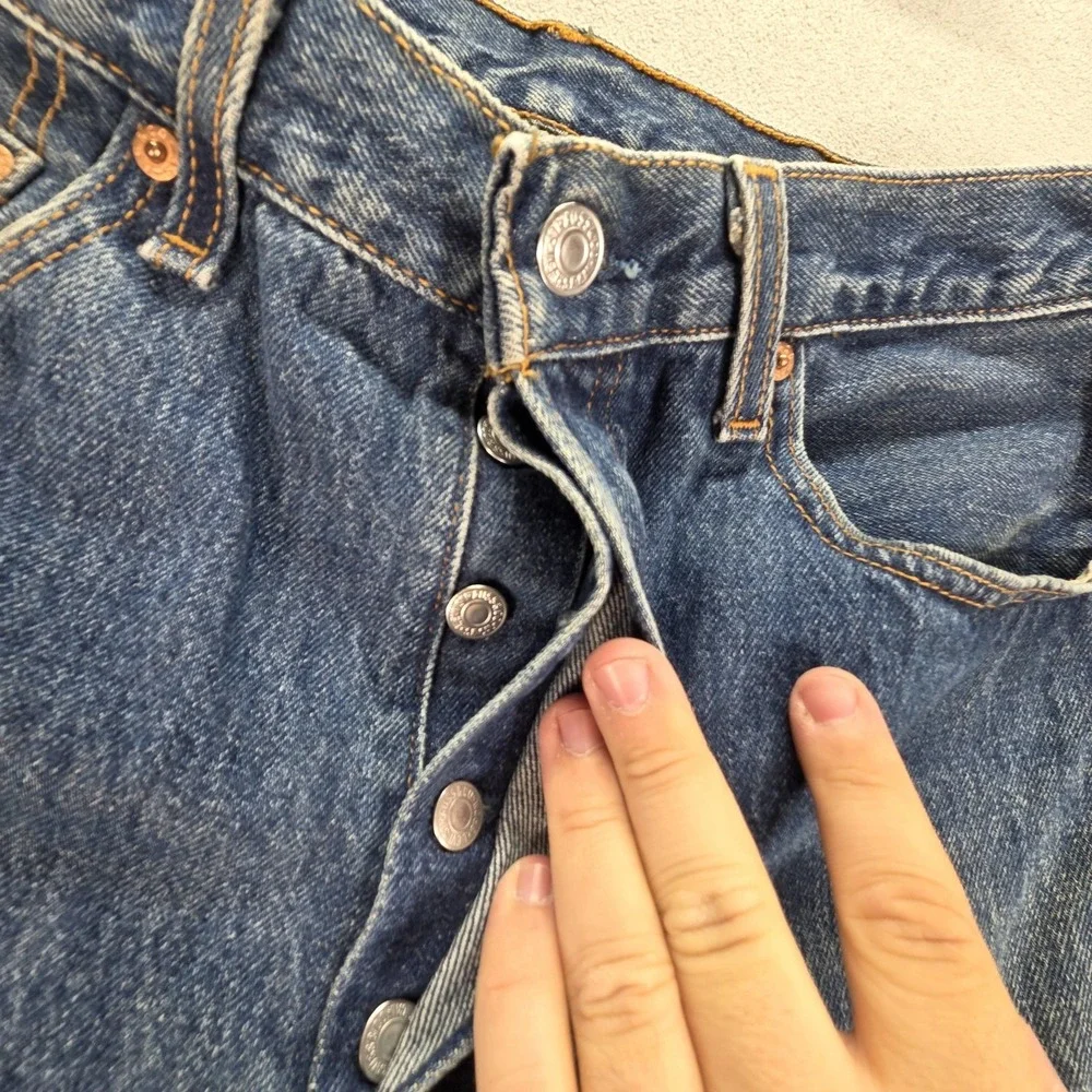 VTG Levis 501 Jeans Mens Blue Med‎ Wash Straight Altered Hem Made USA Fits 30x27